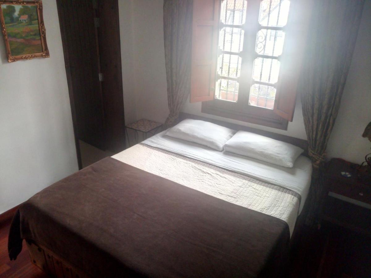 Bogota Bed & Breakfast Inn Bagian luar foto